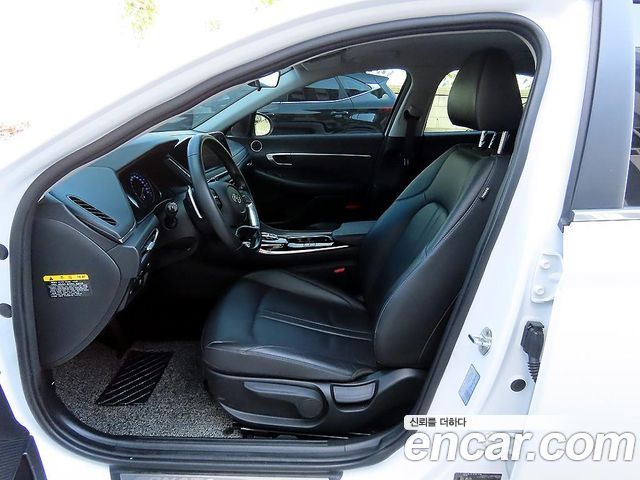 Hyundai Sonata (DN8) 2.0 LPG(rental car) Style 2020 — фото 5