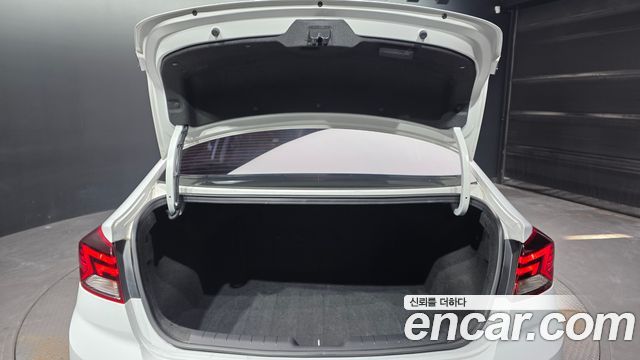 Hyundai Avante (AD) 1.6 Smart 2020 — фото 20