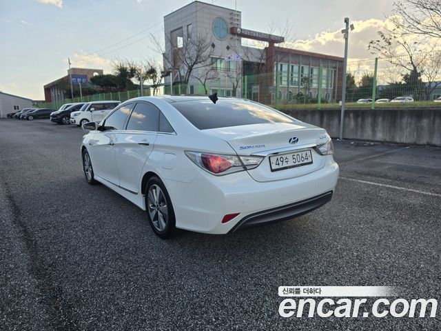 Hyundai Sonata Hybrid 2.0 Premium 2012 — фото 6