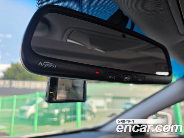 Hyundai Sonata Hybrid 2.0 Premium 2012 — фото 19