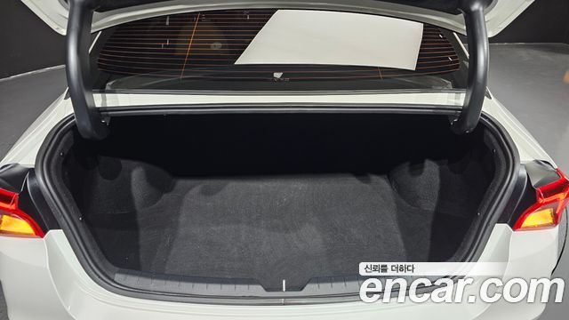 Kia K5 (III) 2.0 Noblesse 2023 — фото 20
