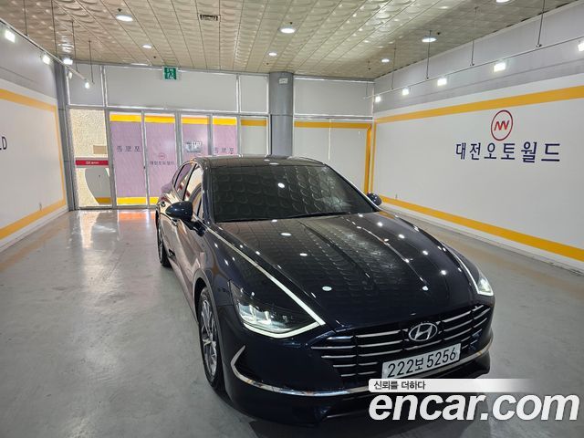 Hyundai Sonata (DN8) 2.0 Premium
