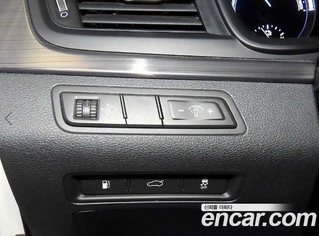 Hyundai Sonata New Rise Hybrid Smart 2018 — фото 18