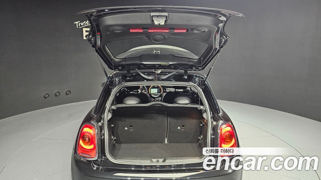 MINI Cooper S Standard Third Generation 2016 — фото 20