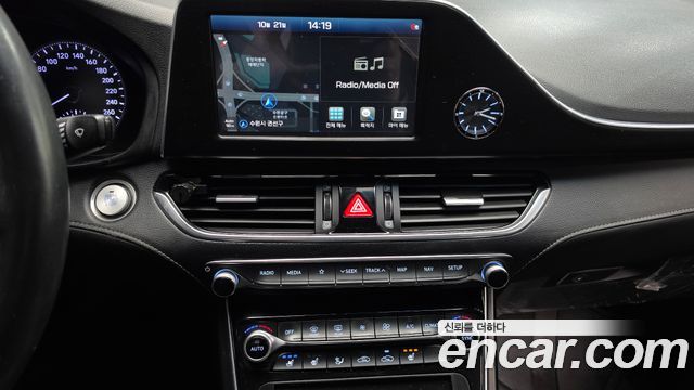 Hyundai Grandeur (IG) 3.0 LPI Taxi individual 2019 — фото 13
