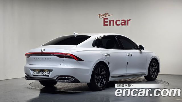 Hyundai Grandeur Hybrid (IG) Exclusive 2020 — фото 2