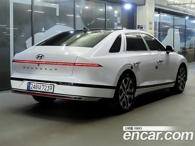 Hyundai Grandeur (GN7) 2,5 Gasoline 2WD Exclusive 2024 — фото 4