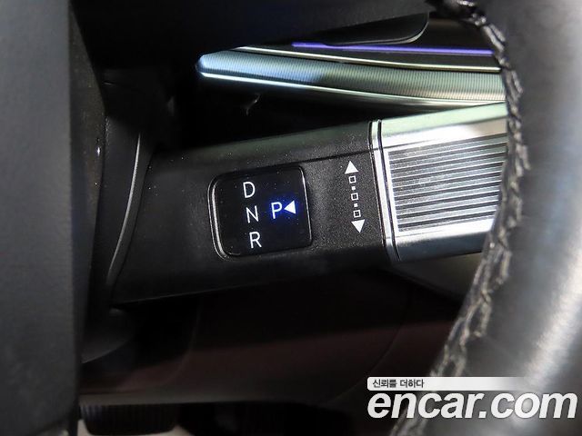 Hyundai Grandeur (GN7) 2,5 Gasoline 2WD Exclusive 2024 — фото 16