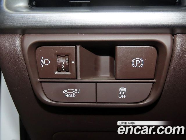 Hyundai Grandeur (GN7) 2,5 Gasoline 2WD Exclusive 2024 — фото 18