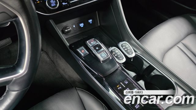 Hyundai Sonata (DN8) 2.0 Premium Family 2020 — фото 9