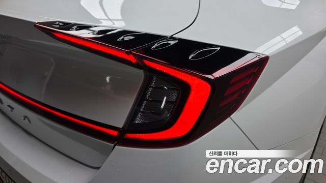 Hyundai Sonata (DN8) 2.0 Premium Family 2020 — фото 23