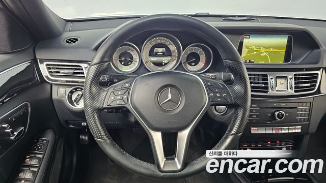 Mercedes-Benz E-Class (W212) E300 4MATIC Avantgarde 2016 — фото 13