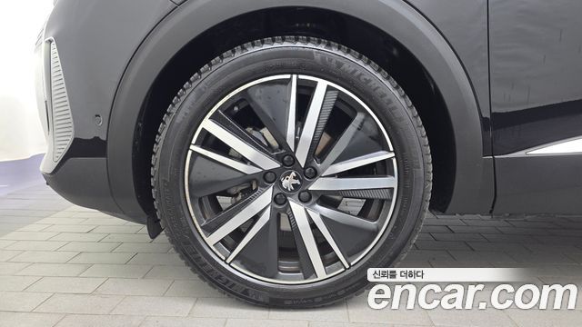 Peugeot 5008 (II) 1.2 Pure Tech GT 2024 — фото 5
