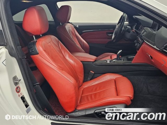 BMW 4 Series (F32) 428i M Sport Coupe 2017 — фото 10