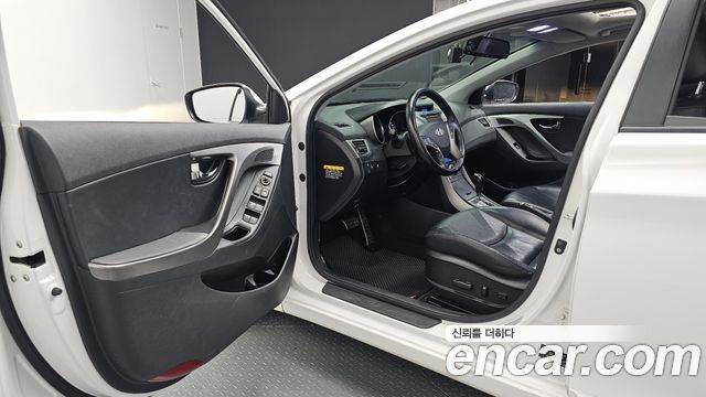 Hyundai Avante (MD) M16 GDI Premium 2013 — фото 10