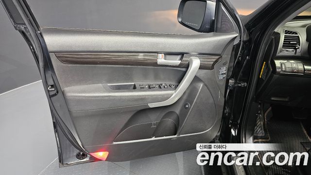 Kia Sorento R Diesel 2.0 2WD TLX High-Deluxe 2012 — фото 24