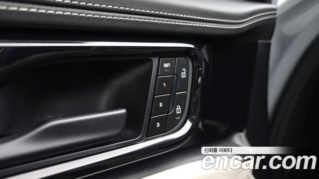 Porsche Panamera (976) 2.9 AWD E-Hybrid 2025 — фото 32