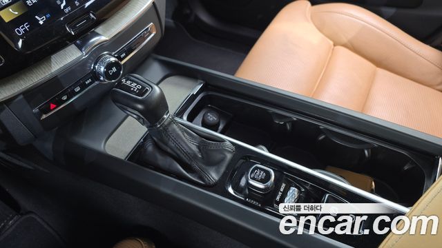 Volvo XC60 (II) D5 Inscription 2018 — фото 9
