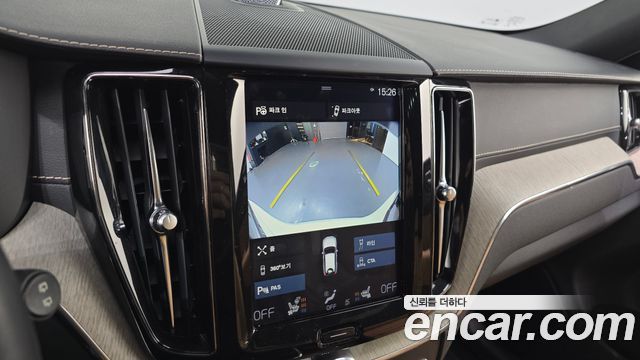 Volvo XC60 (II) D5 Inscription 2018 — фото 16