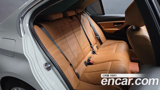 BMW 3 Series (F30) 320i Luxury 2018 — фото 12