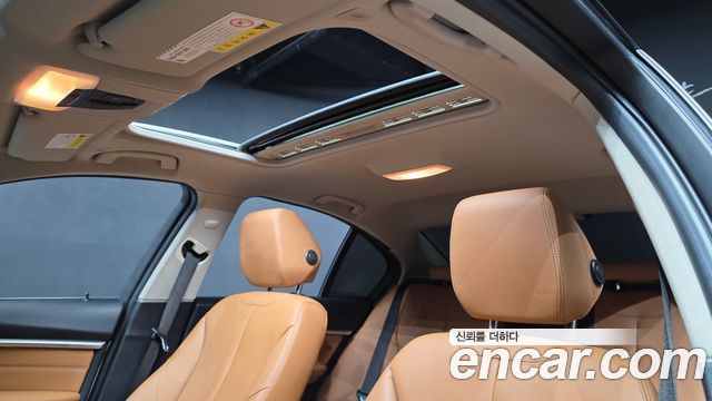 BMW 3 Series (F30) 320i Luxury 2018 — фото 19