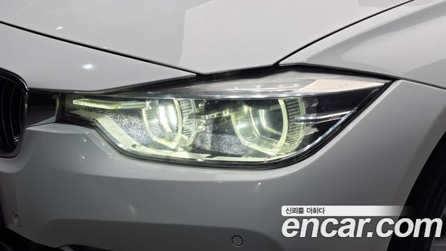 BMW 3 Series (F30) 320i Luxury 2018 — фото 22