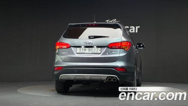 Hyundai Santa Fe (DM) Diesel(e-VGT) 2.0 4WD Exclusive 2015 — фото 4