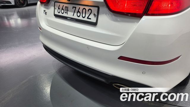 Kia K5 LPI Deluxe 2014 — фото 17