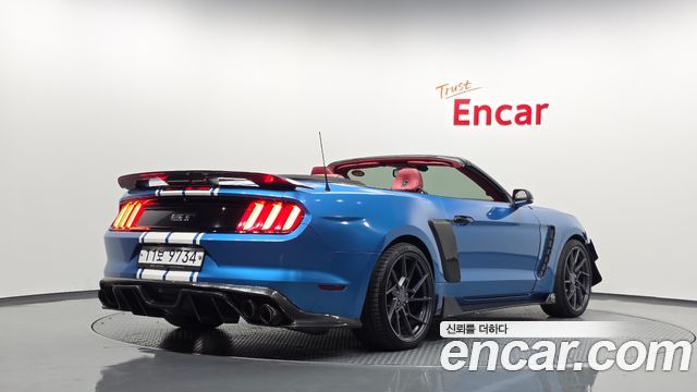 Ford Mustang GT Convertible 2015 — фото 2