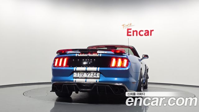 Ford Mustang GT Convertible 2015 — фото 4