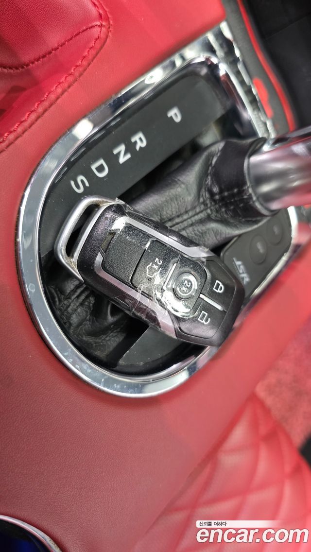 Ford Mustang GT Convertible 2015 — фото 15