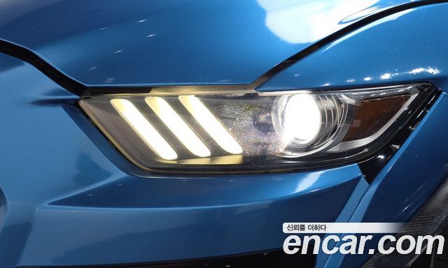 Ford Mustang GT Convertible 2015 — фото 22