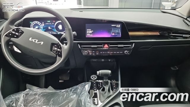 Kia Niro Prestige 2023 — фото 5
