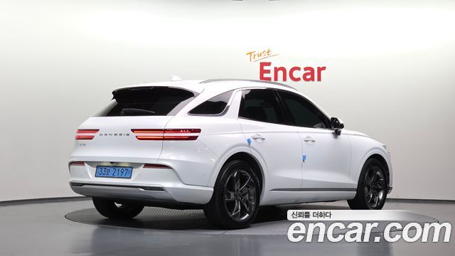 Genesis Electrified (GV70) e-AWD 2022 — фото 2