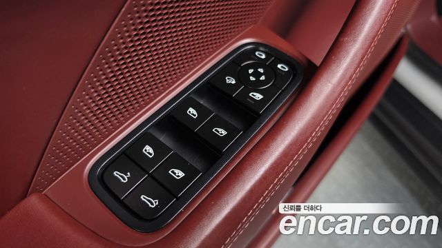 Porsche Panamera (976) 2.9 AWD 2025 — фото 30