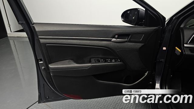 Hyundai Avante (AD) 1.6 GDI Modern 2017 — фото 24