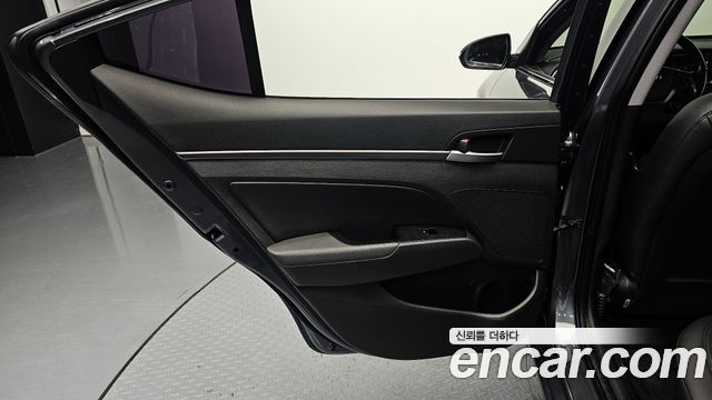 Hyundai Avante (AD) 1.6 GDI Modern 2017 — фото 25