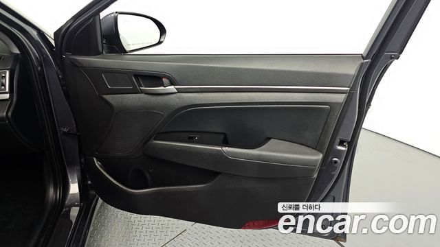 Hyundai Avante (AD) 1.6 GDI Modern 2017 — фото 30