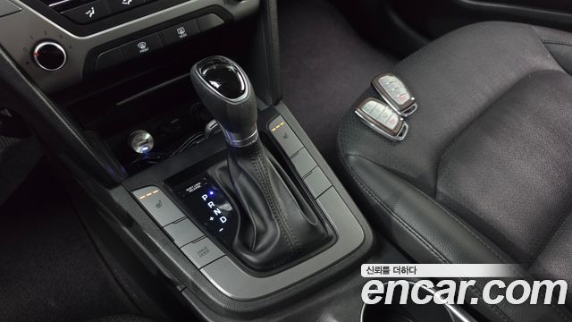 Hyundai Avante (AD) 1.6 GDI Value Plus 2017 — фото 9