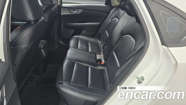 Kia K3 Luxury 2020 — фото 12