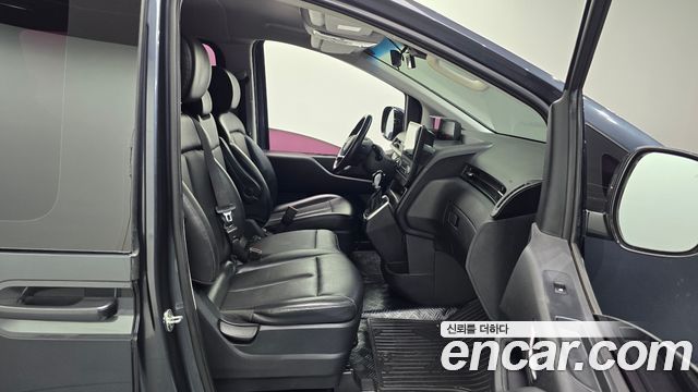 Hyundai Staria 4WD Tourer 9-Seater Modern 2022 — фото 11