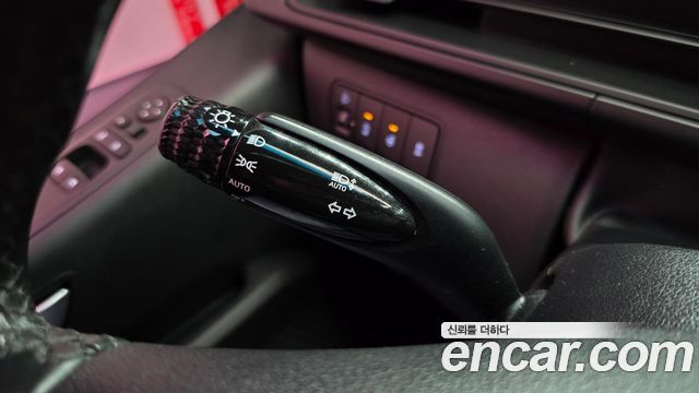 Hyundai Staria 4WD Tourer 9-Seater Modern 2022 — фото 16