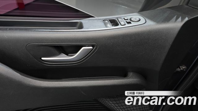 Hyundai Staria 4WD Tourer 9-Seater Modern 2022 — фото 24