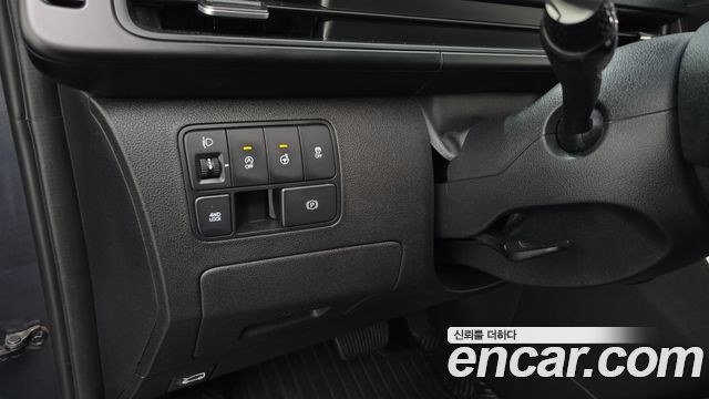 Hyundai Staria 4WD Tourer 9-Seater Modern 2022 — фото 27