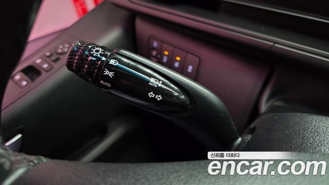 Hyundai Staria 4WD Tourer 9-Seater Modern 2022 — фото 30