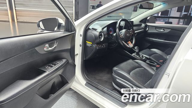 Kia K3 Luxury 2020 — фото 10