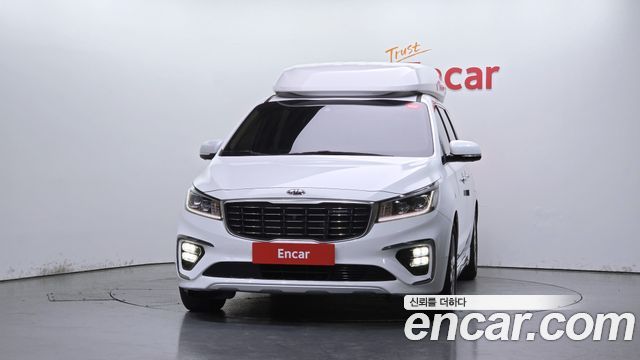 Kia Carnival 9-Seater Hi-Limousine Noblesse Special 2020 — фото 3