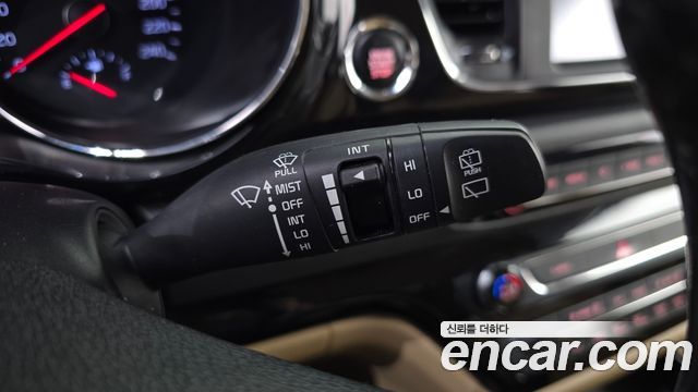 Kia Carnival 9-Seater Hi-Limousine Noblesse Special 2020 — фото 30