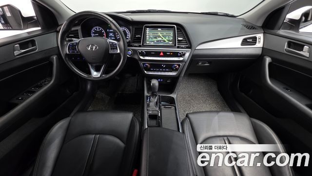 Hyundai Sonata New Rise 2.0 Smart 2018 — фото 7