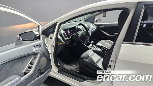 Kia K3 Trendy 2015 — фото 10